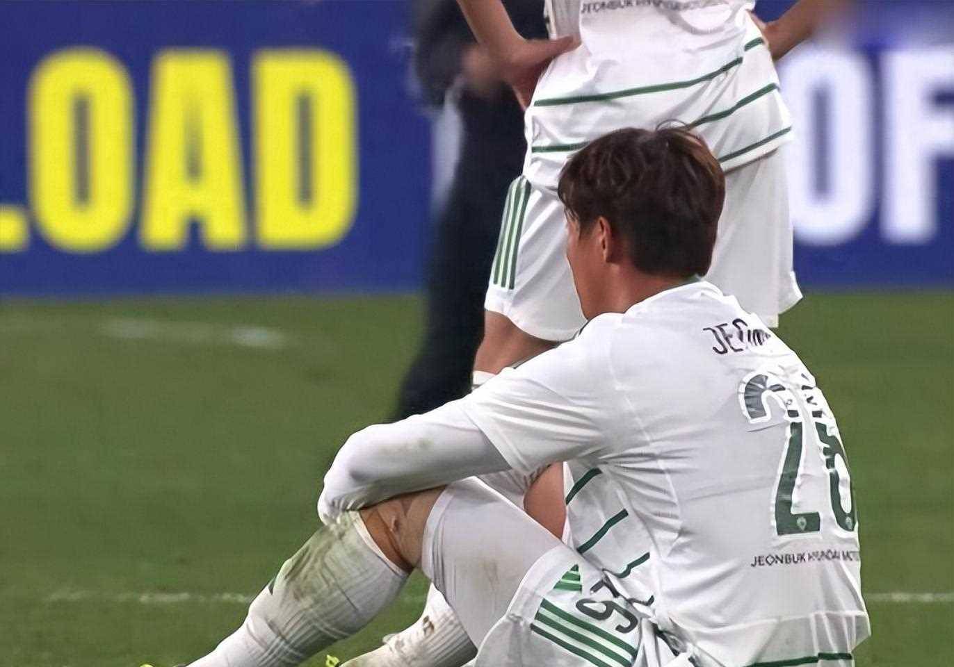 包含阿贾克斯关键时刻遗憾出局，志在亚冠名次提升，引发热议，细节决定成败的词条